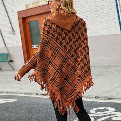 Pullover-Poncho mit Stehkragen