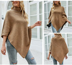 Asymmetrischer Poncho mit Rollkragen und Fledermausärmeln