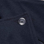 Schicker Herren-Poncho mit Knöpfen