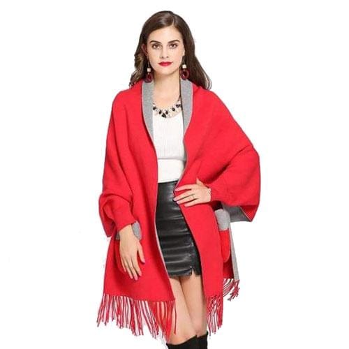 Damenponcho mit Felltaschen