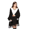 Damenponcho mit Felltaschen