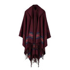 Ethnischer Damenponcho mit Kapuze