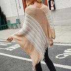 Ethnischer Poncho mit Fransen
