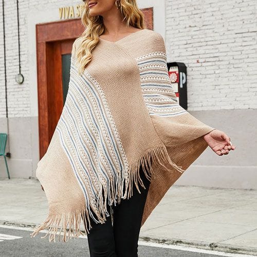 Ethnischer Poncho mit Fransen