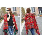 Feiner Damenponcho mit Kapuze
