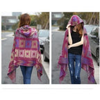 Feiner Damenponcho mit Kapuze