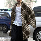 Fein karierter Herrenponcho