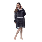 Fleece-Katzenponcho mit Kapuze und Kängurutasche