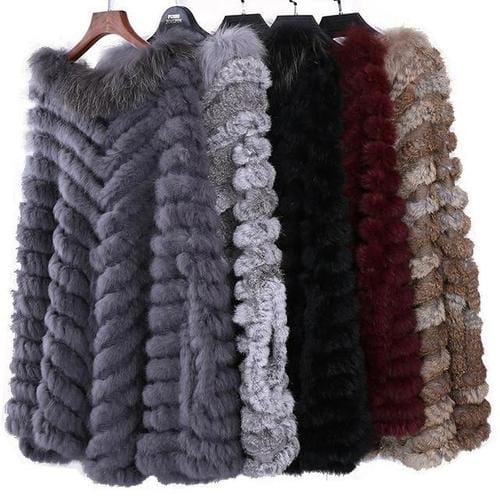 Kurzer Damenponcho mit Fell