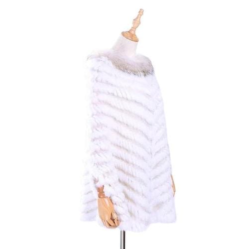 Kurzer Damenponcho mit Fell