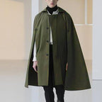 Langer Herrenponcho mit Knöpfen
