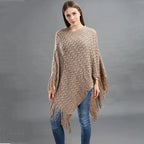 Pailletten-Poncho, asymmetrisch gestrickt, mit langen Fransen