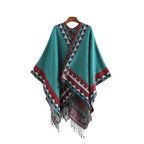 Ethnischer Damenponcho mit feinen Fransen