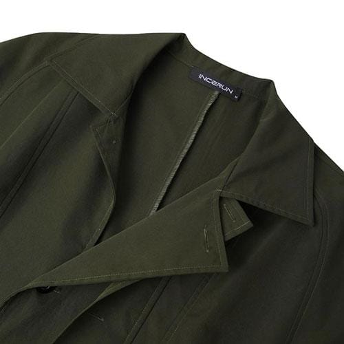 Langer Herrenponcho mit Knöpfen