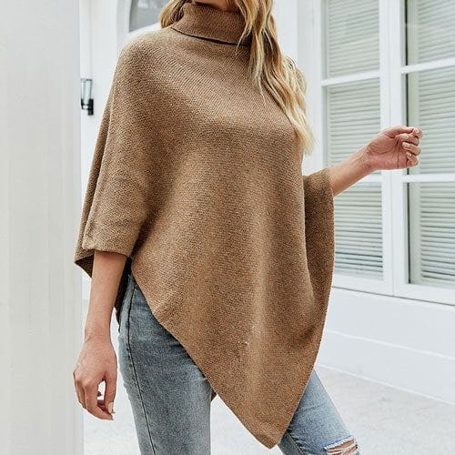 Poncho mit Rollkragen und Knöpfen