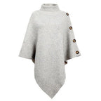 Poncho mit Rollkragen und Knöpfen
