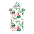 Surf-Poncho mit rosa Blumen
