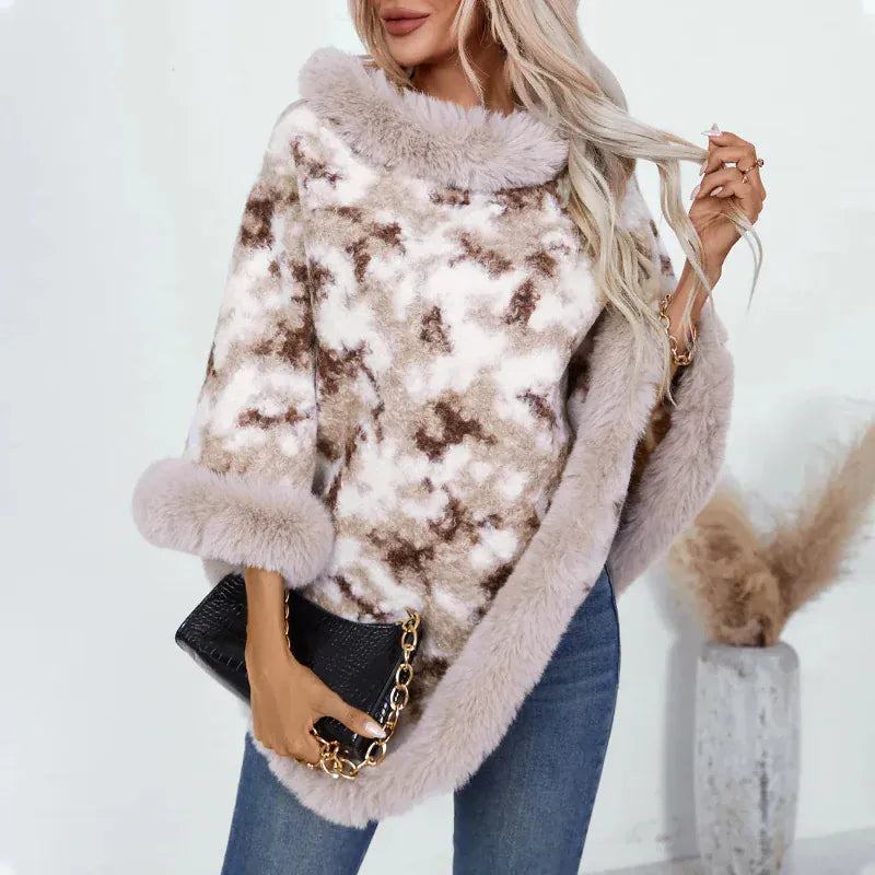 Marmorierter Pullover-Poncho mit Fell