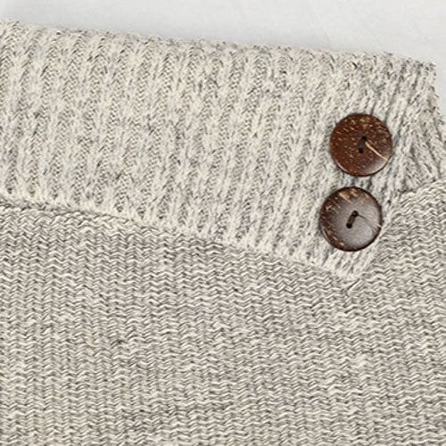 Warmer Poncho mit Knöpfen