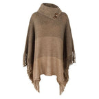 Warmer Poncho mit Knöpfen