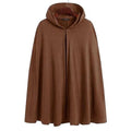 Winterlicher Herrenponcho mit Kapuze