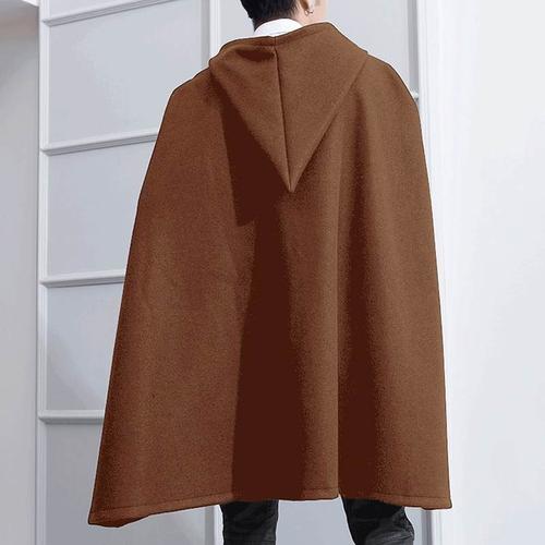 Winterlicher Herrenponcho mit Kapuze