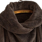 Weicher karierter Herrenponcho